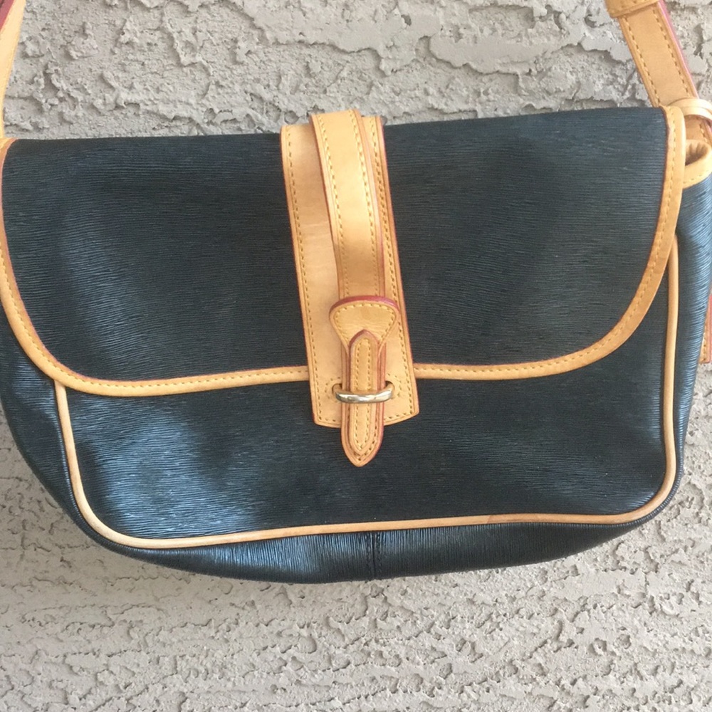Dooney & Bourke Purse